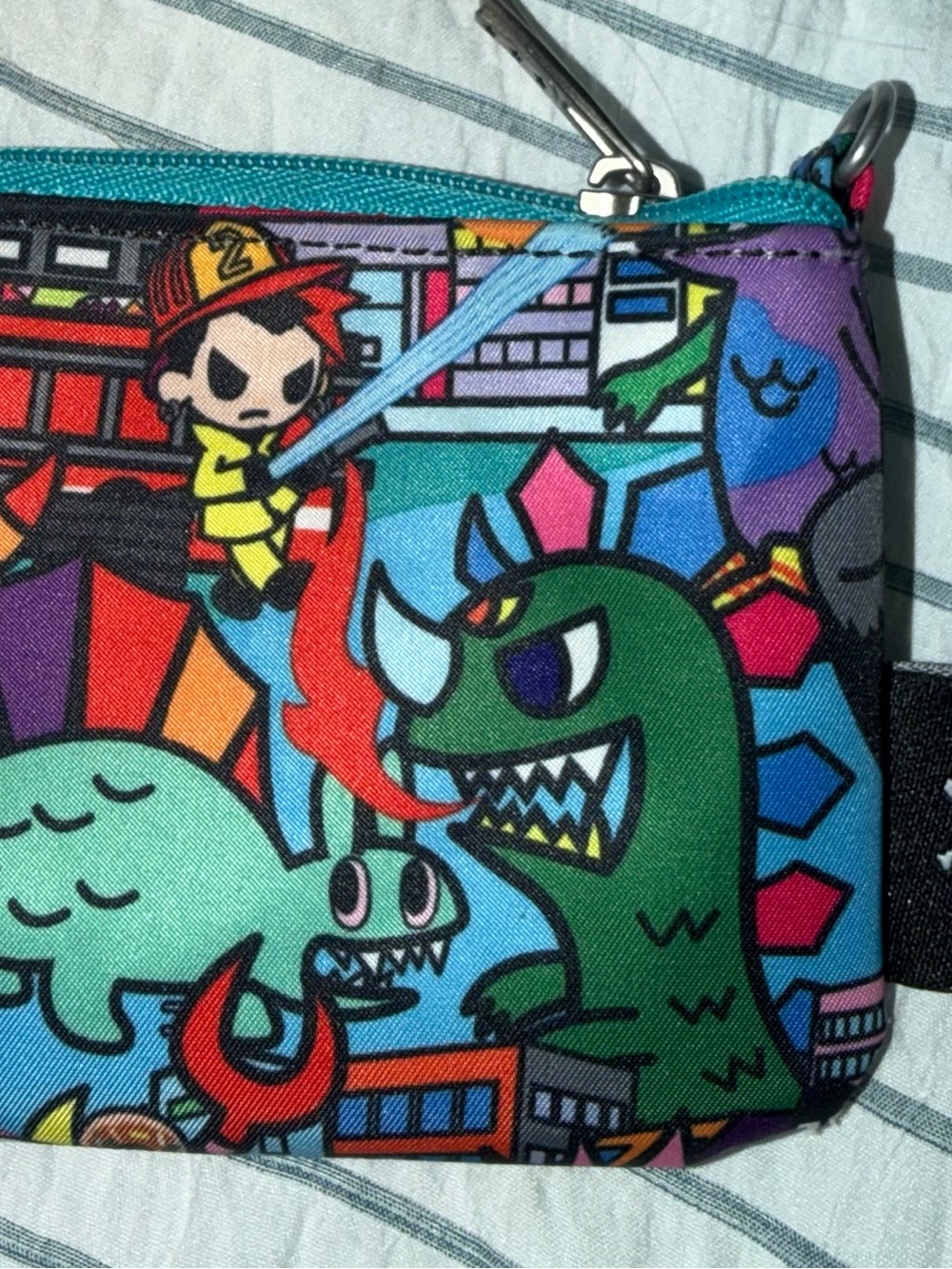 Ju-Ju-Be ⭐️Tokidoki Zip coin purse/Pouch in Teal and Multicolor - Picture 2 of 5